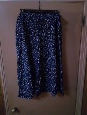 CJ Banks Navy Blue With Purple/ White Floral Printed Midi Skirt - Women's